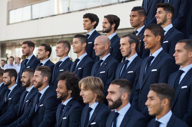 综合体育赛事回顾 专家视角复盘关键对决